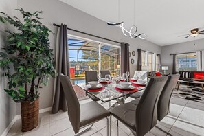 Dining - Themed rooms • Pvt pool • BBQ • Near Disney (Kissimmee)