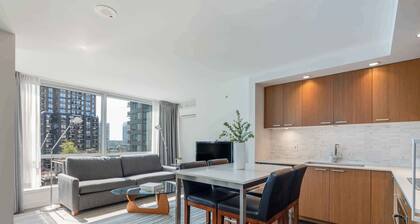 Modern Studio Suite in Yaletown w/ Access to Pool