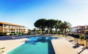 Pool - Bright apartment with pool in Roquebrune (Roquebrune-sur-Argens)