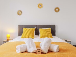 2 habitaciones, tabla de planchar con plancha, wifi y ropa de cama 