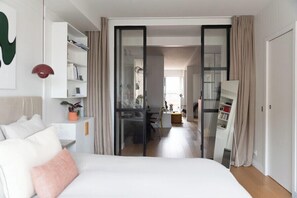 1 habitación y ropa de cama 