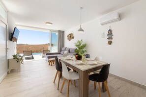 Dining - Villa Papaya by Escape Home (Tías)