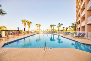 Pool - The Dunes 100 (Gulf Shores)