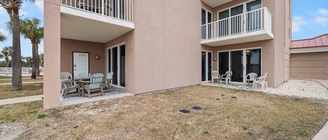 Huoneisto, useita sänkyjä (The Dunes 100) | Ulkoruokailutilat