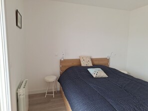 1 makuuhuone, ilmainen Wi-Fi, vuodevaatteet