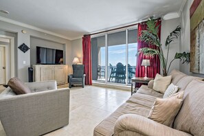 Apartment, Mehrere Betten (Indigo West 502) | Wohnbereich