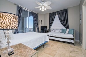 Apartment, Mehrere Betten (Indigo West 502) | 3 Schlafzimmer
