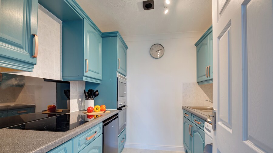 Watch Tower Apartment by Week2Week