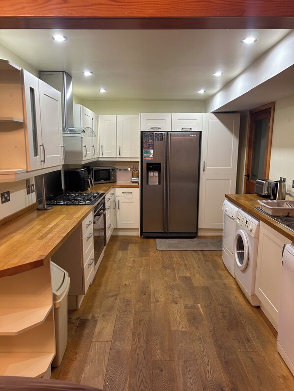 Microwave, oven, stovetop, dishwasher