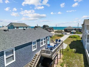 Terrace/patio - Hook Wine Sinker | Walk to Beach Hot Tub Game Room (Kitty Hawk)