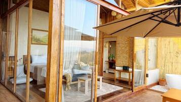 Deluxe Villa, Balcony, Hill View | Free WiFi