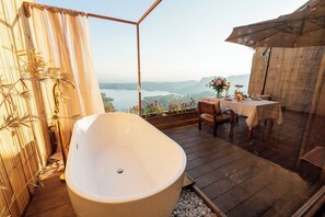 Deluxe Villa, Balcony, Hill View | Outdoor dining
