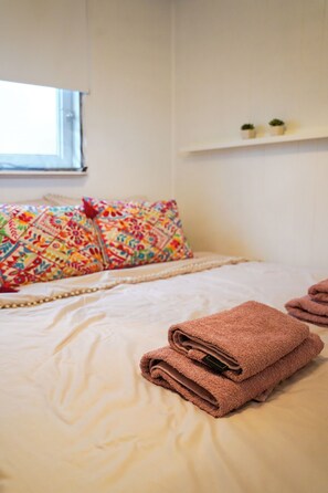 2 Schlafzimmer, Bügeleisen/Bügelbrett, Internetzugang, Bettwäsche