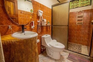 Shower, hair dryer, towels, soap - #1Apartment Colibri & A/C Fully furnish (Zeta trece)