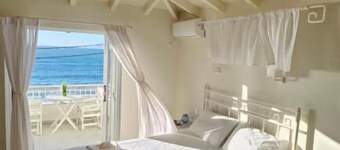 Ammos Boutique Rooms 