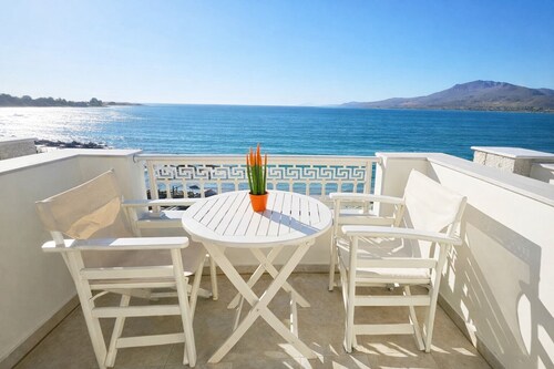 Ammos Boutique Rooms 