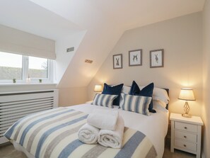 2 bedrooms, individually decorated, individually furnished, free WiFi - Paddock View (Cheltenham)