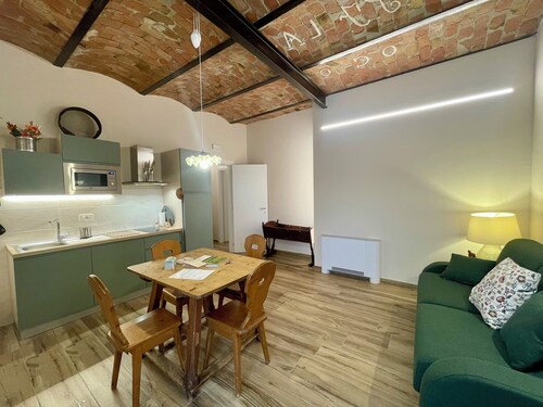 Casa Bordesini - Charming stay in the Langhe, terrace overlooking La Morra