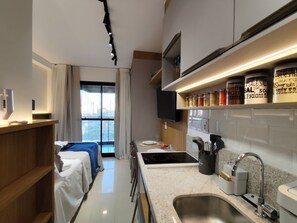 Private kitchen - Sunrise Apartment with Sea View in Pituba, Balcony, Beachfront and Beachfront (Salvador)