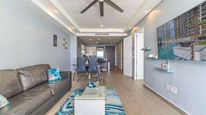 Apartamento, 1 cama de matrimonio grande con sofá cama, balcón (Encantame Towers Verano 903) | Zona de estar