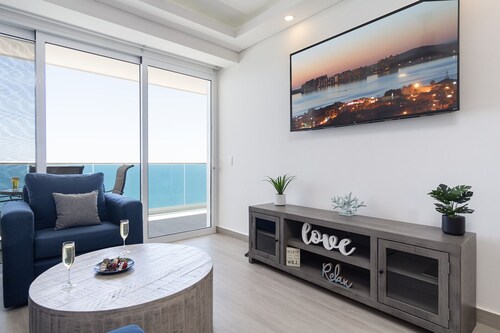 Encantame Towers Velero 1703