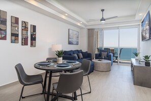 Apartment, 1 King Bed with Sofa bed, Balcony (Encantame Towers Velero 1703) | Dining - Encantame Towers Velero 1703 (Puerto Peñasco)