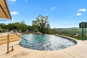 Pool - Stone Cliff Oasis  Scenic Views (Branson)