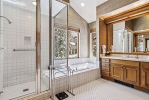 Shower, jetted bath, hair dryer, towels