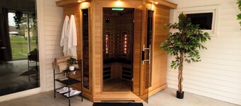 Wild Pines Ranch- Sauna~Gameroom