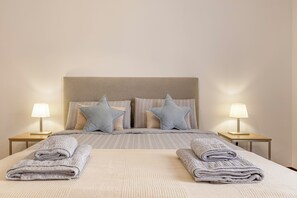 2 chambres, fer et planche à repasser, accès à Internet, literie fournie