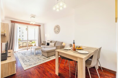 BoLina 2 bedroom apartment located in the historic center of Caniço.
