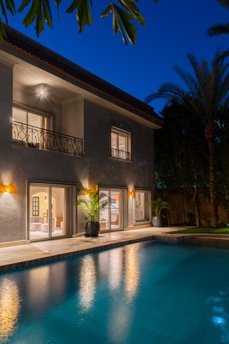 Bayt Shorouk Oasis - Your Chic Green Escape