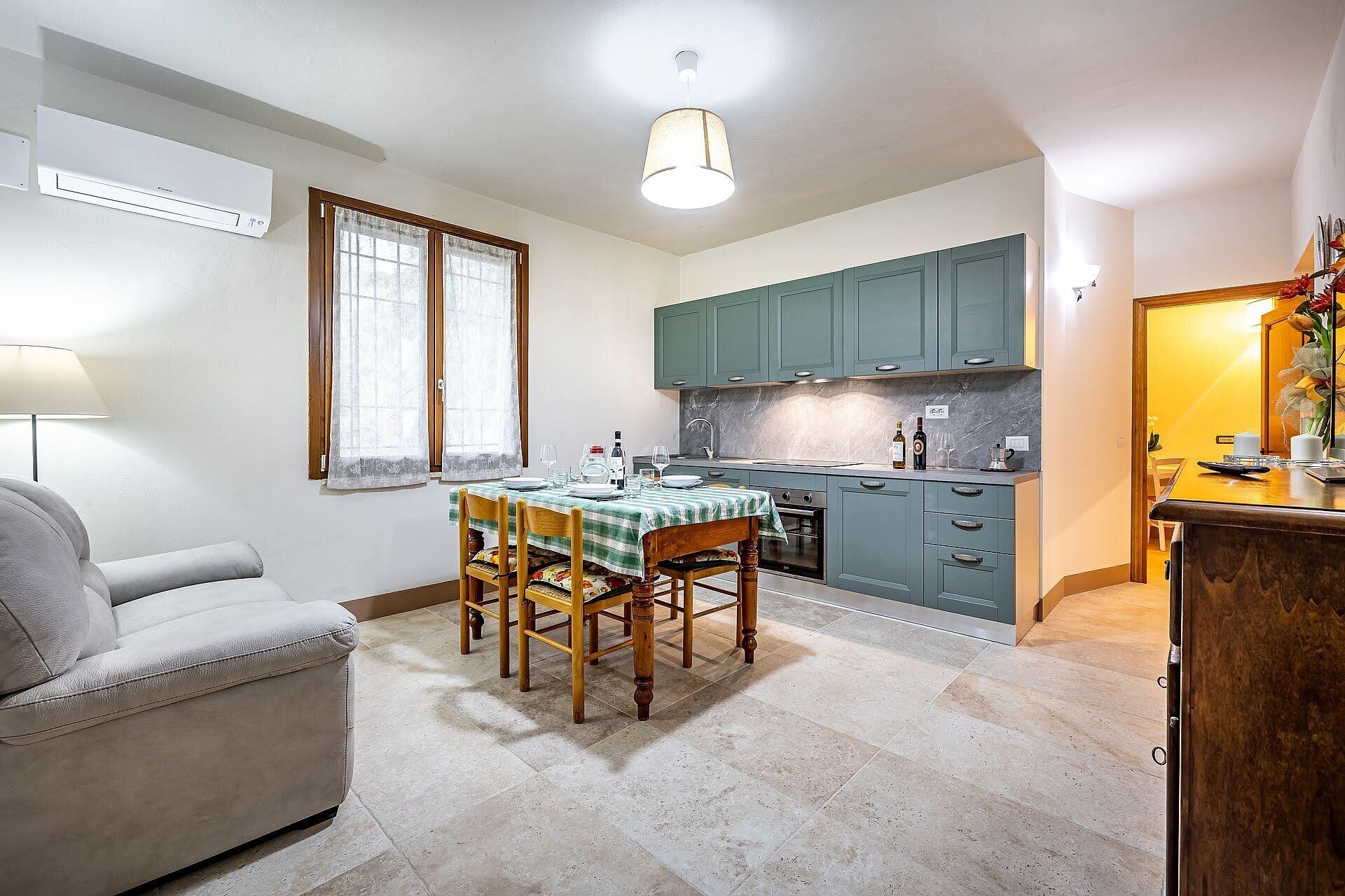 Appartement, 2 chambres, patio, vue colline | Intérieur