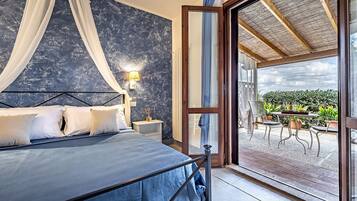 Superior tweepersoonskamer, uitzicht op vallei | Een bureau, gratis wifi