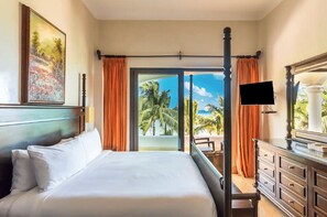 10 bedrooms, WiFi, bed sheets -  10-bedroom Beachfront Hacienda for 24 guests Soliman Bay (Tulum)