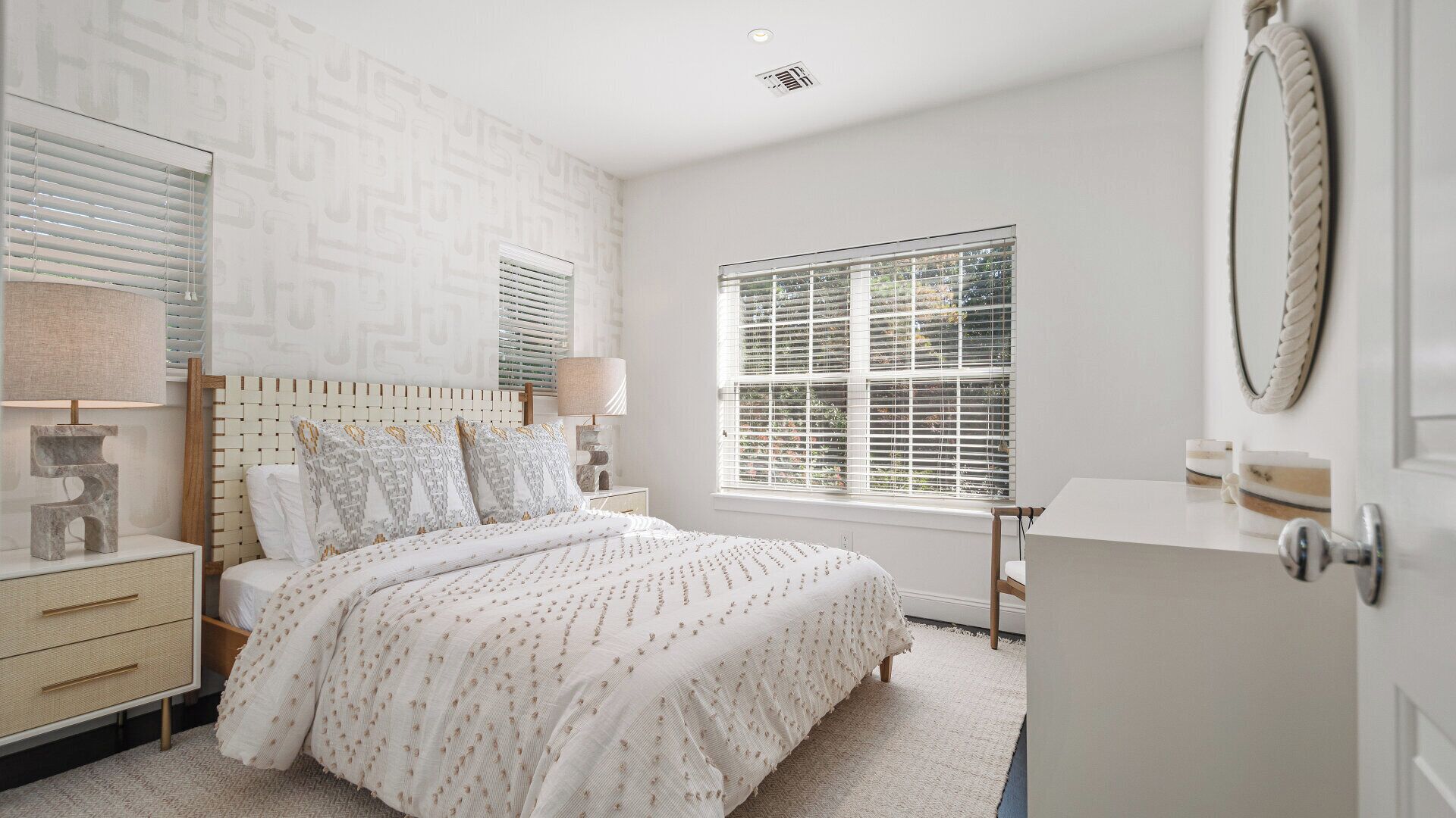 5 Schlafzimmer, Bügeleisen/Bügelbrett, Internetzugang, Bettwäsche