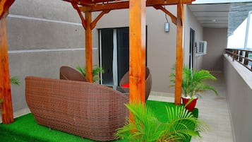 Suite Présidentielle, patio, vue ville | Terrasse/Patio