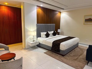 Executive Studio Suite, Balcony, City View - GARDEN CITY HOTEL (Port Harcourt)