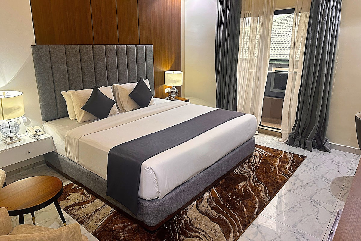 Standard Single Room, Balcony, City View