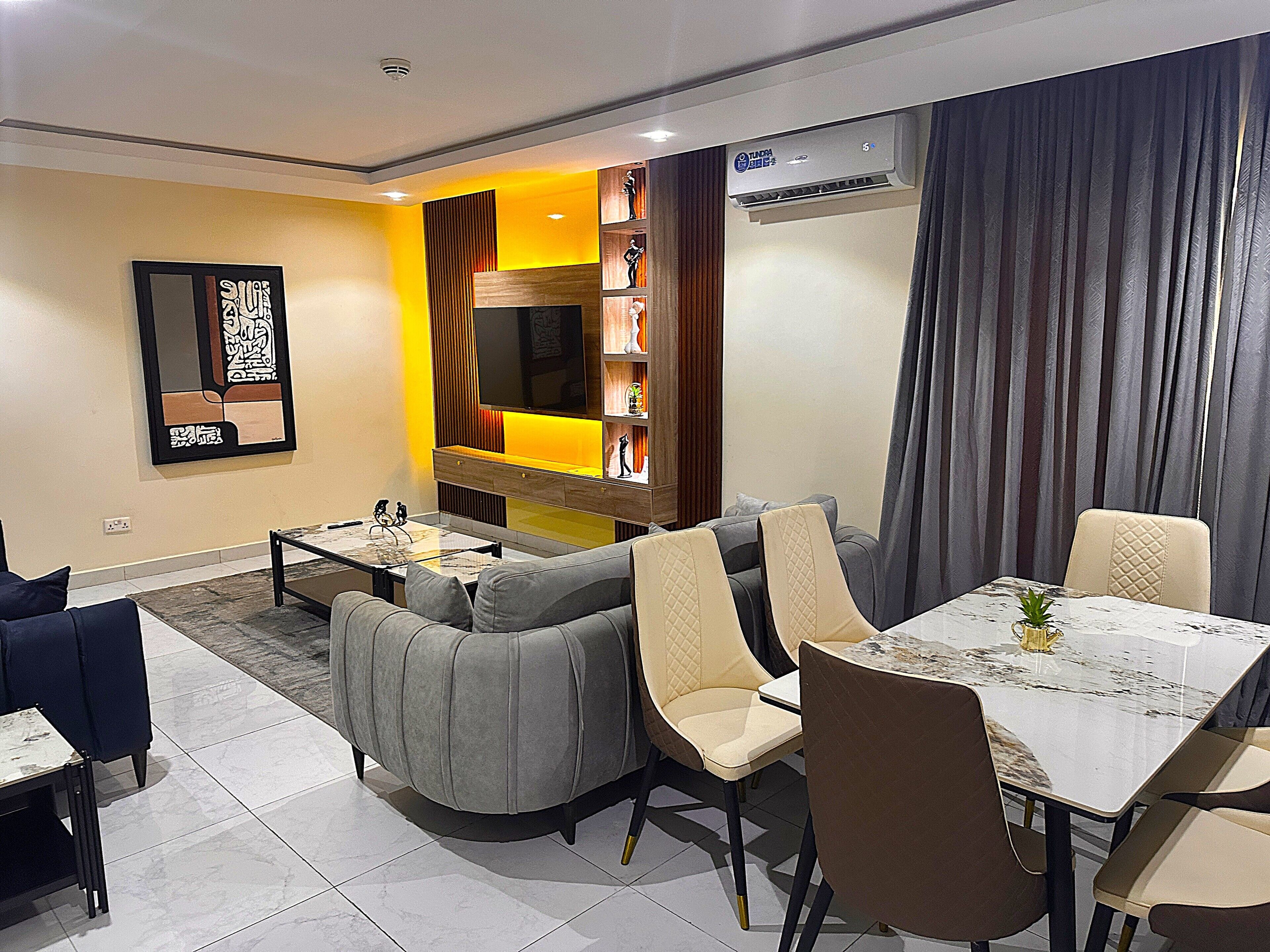 Suite presidencial, patio, vistas a la ciudad | Restauración