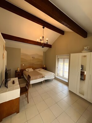 2 chambres, Wi-Fi, draps fournis