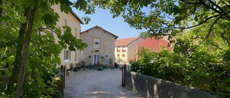 Enceinte de lâhĂ©bergement