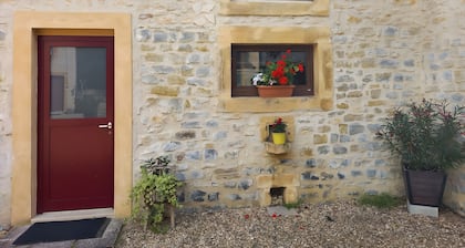 Gite l'atelier de Théophile – Renovated Workshop Near Metz, 4 Guests, Terrace & Garden