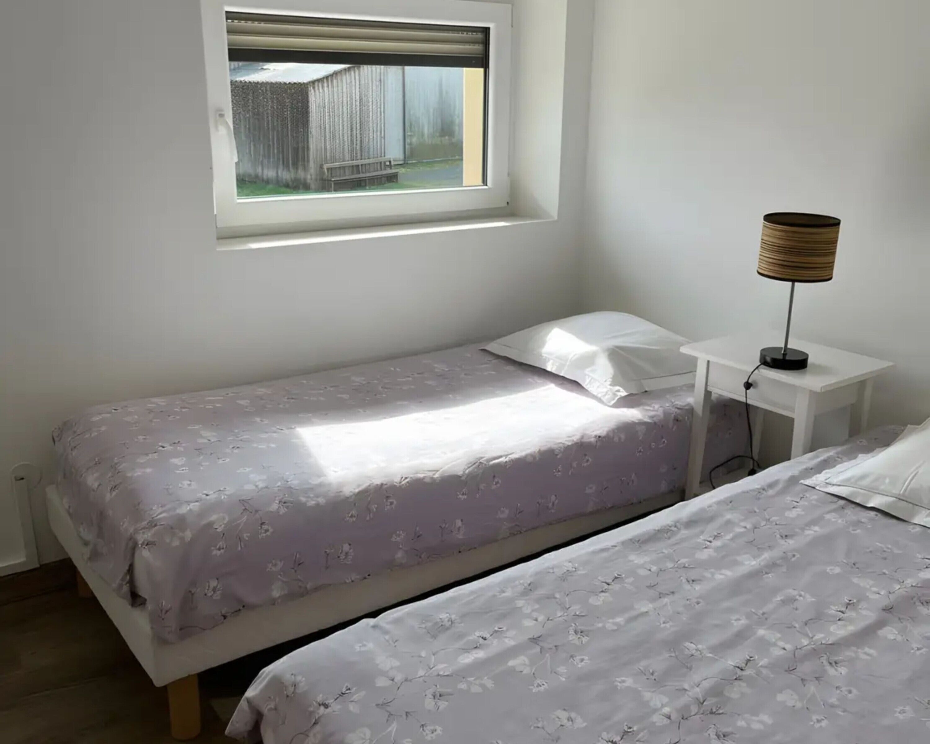 2 chambres, fer et planche à repasser, Wi-Fi, draps fournis