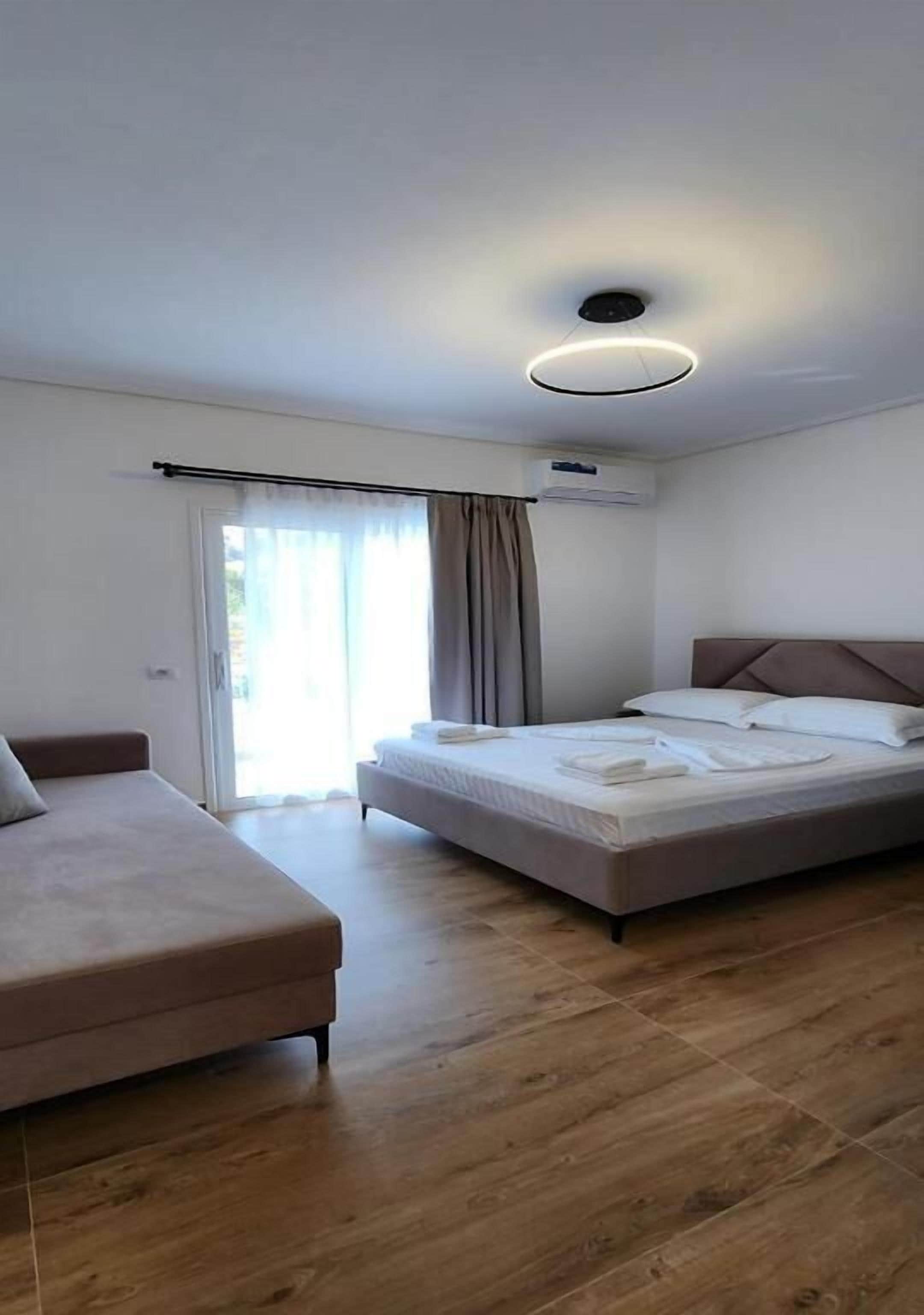 책상, 노트북 작업 공간, 무료 WiFi