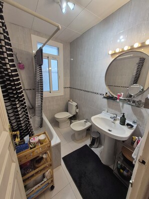 風筒、坐浴桶、番梘、廁紙