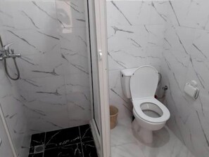 Bathroom - Small apartment 150 meters from Tangier marina. (Tanger)