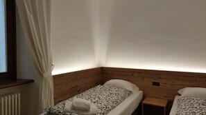 2 bedrooms - Appartamento con 2 Camere da letto (Riva del Garda)