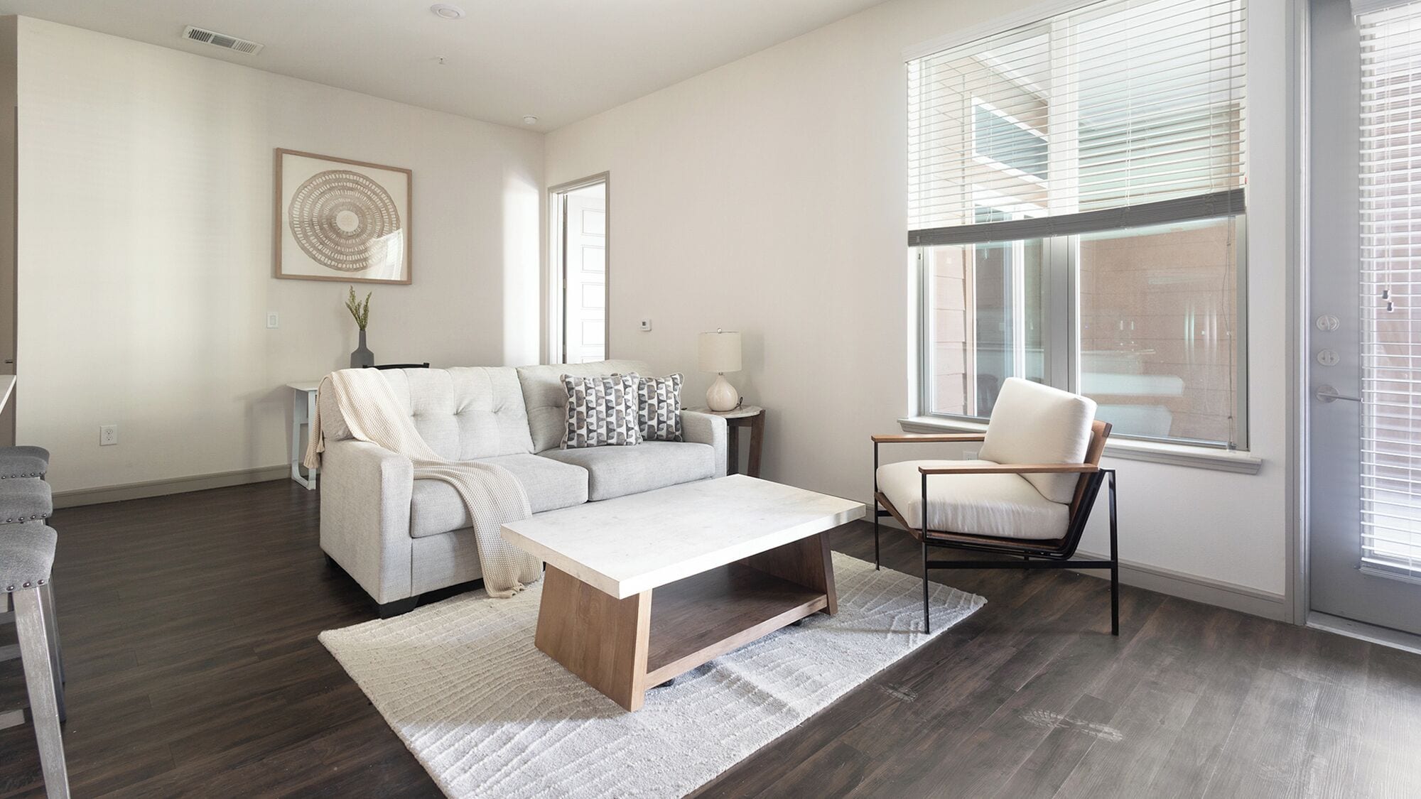 Apartment (2 Bedrooms) | Living area