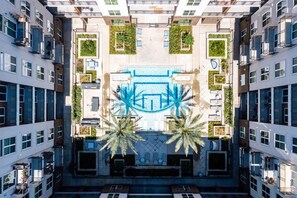 Aerial view - Landing Amazing 2bd, Courtyard, Clubhouse (Houston)